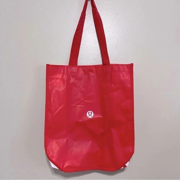 Lululemon So Sherpa Hooded Jacket Size 10 - Picture 14 of 14